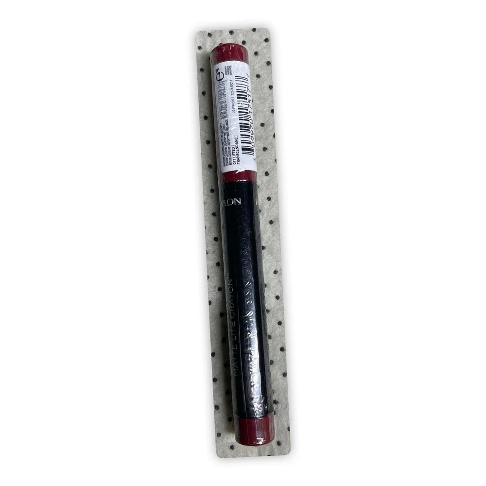 Revlon Colorstay Matte Lite Crayon‎  011 Lifted